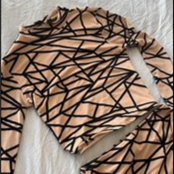 Matching top and skirt brand new - Picture 2 of 3